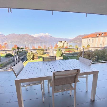 Appartamento Palazzo Di Vetro Luino Eksteriør bilde